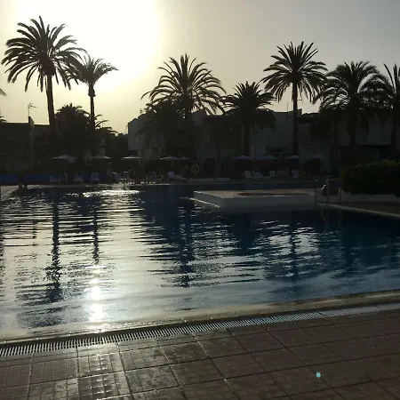 Apartament Residencial Primavera *